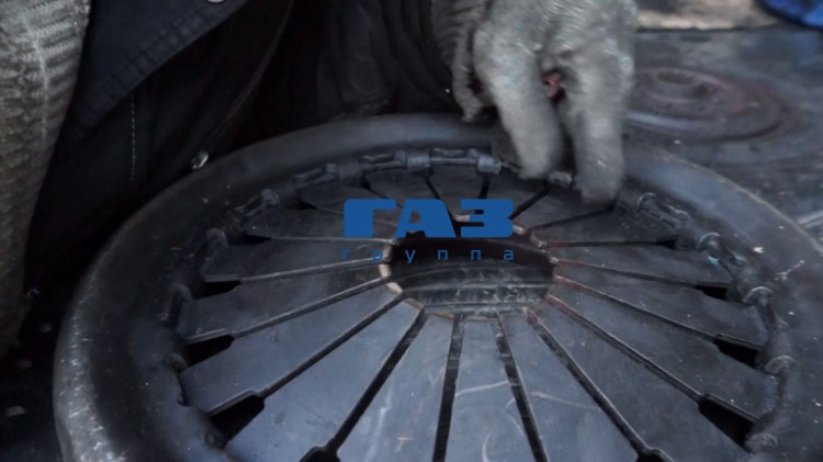 Распространенные дефекты сцепления ГАЗ 2705 и процесс разборки этого узла