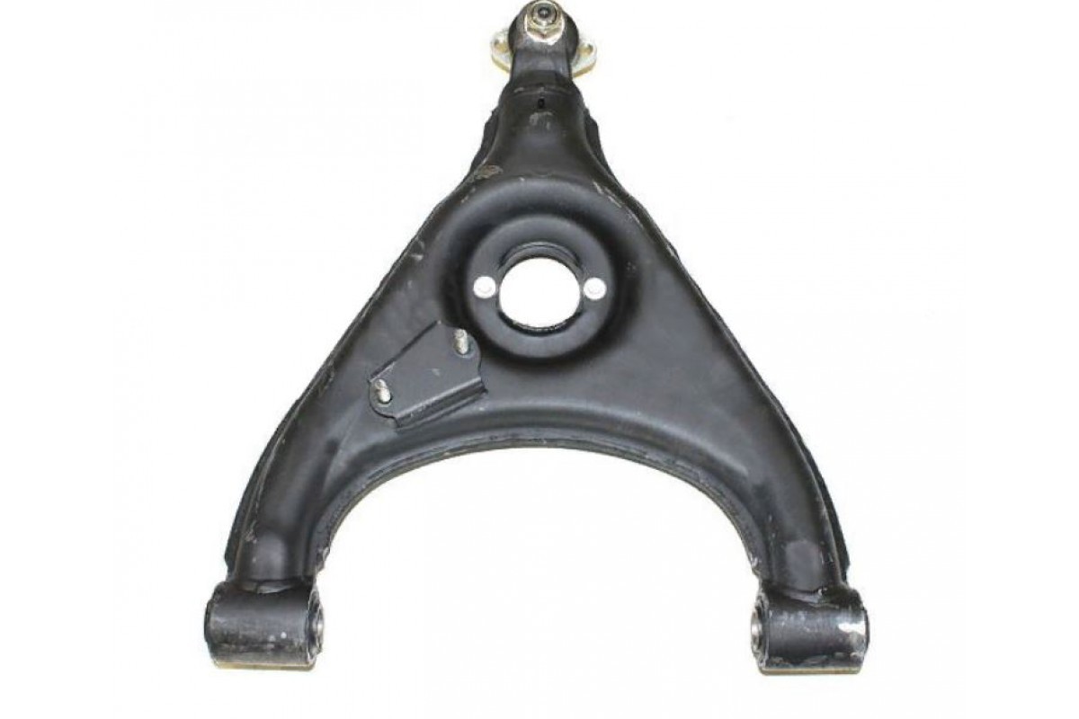 рычаг нижний с шарнирами левый