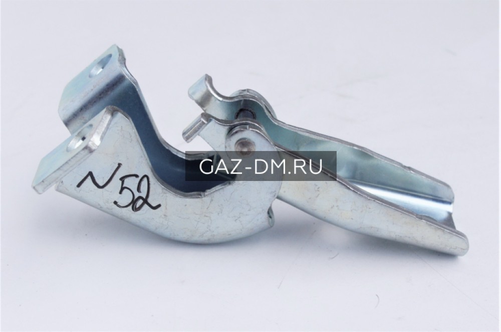 петля передней двери правая