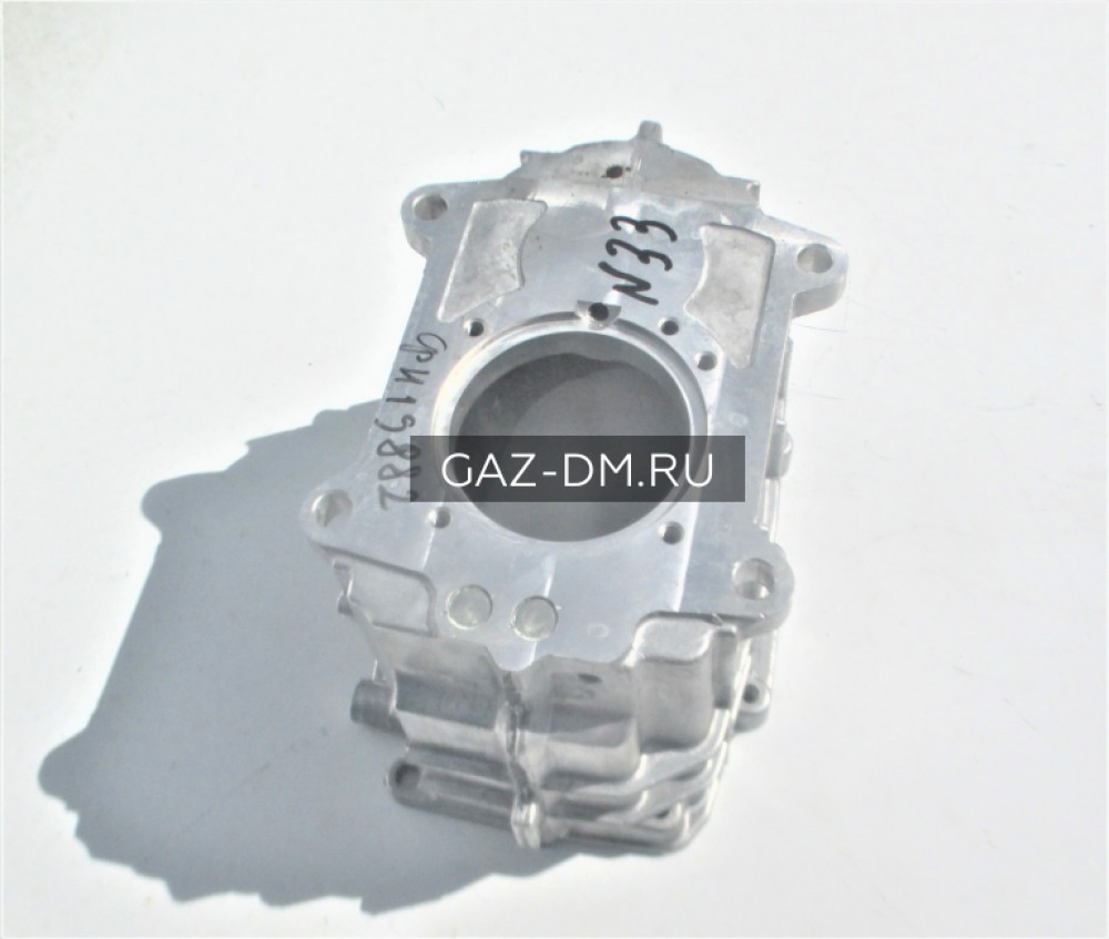 картер коробки передач передний